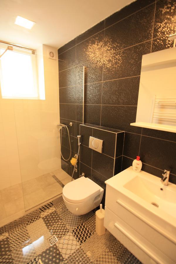Apartment Marijin Dvor Deluxe Сараево Экстерьер фото