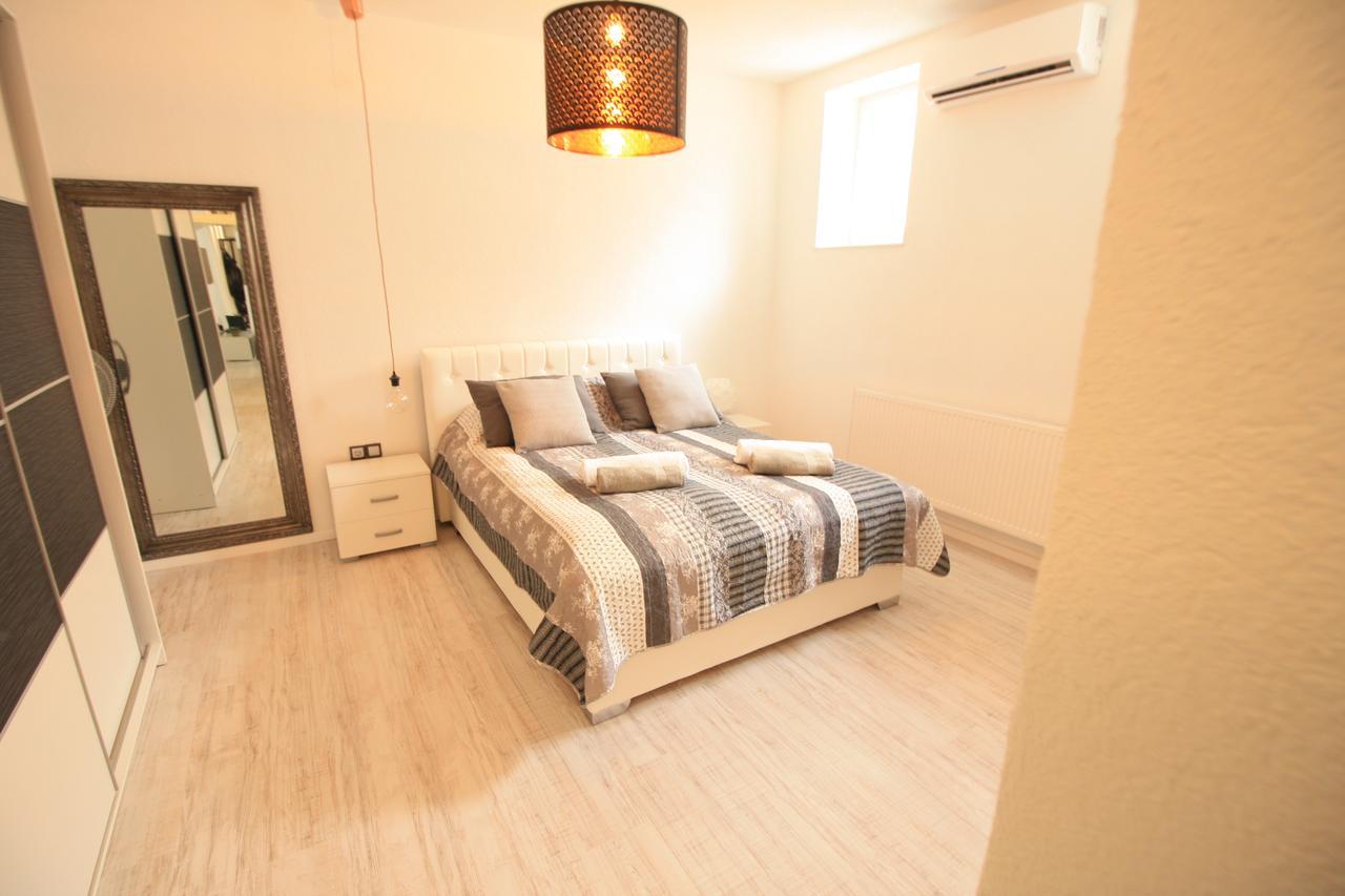 Apartment Marijin Dvor Deluxe Сараево Экстерьер фото